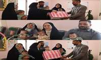 به مناسبت بزرگداشت هفته سلامت تقدیر از خانواده 3 قلو